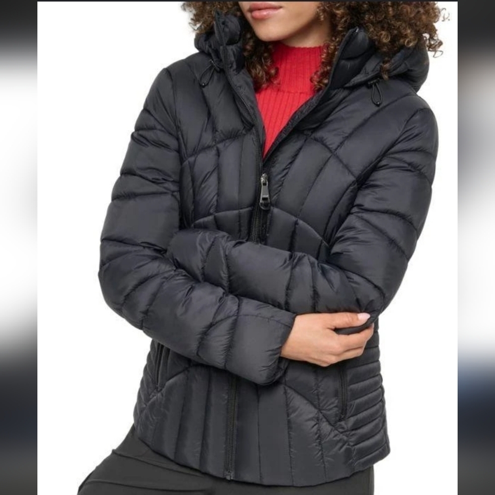 NWT DKNY Women's Black Ribbed Outdoor Hooded Lightweight Puffer Coat Size S